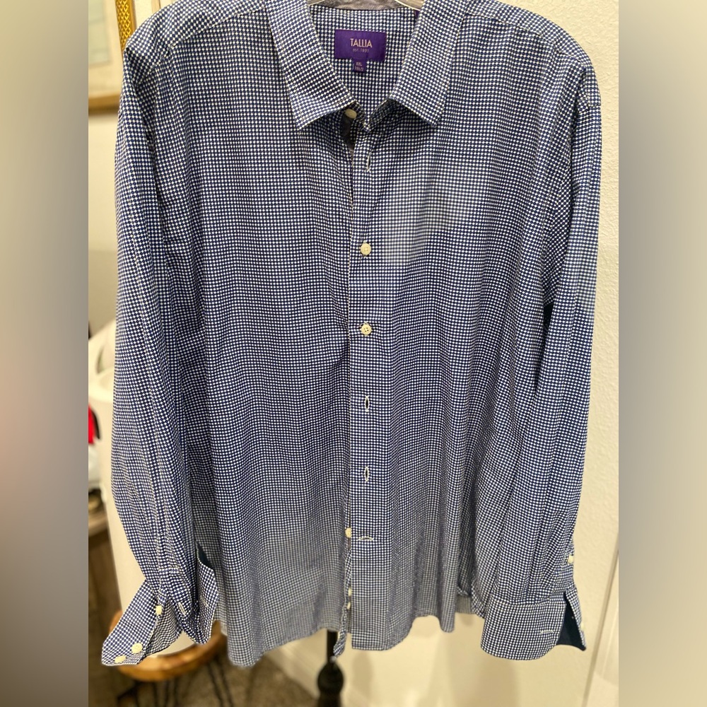 Italia mens shirt XXL 18 1/2 neck navy and whit long sleeve
